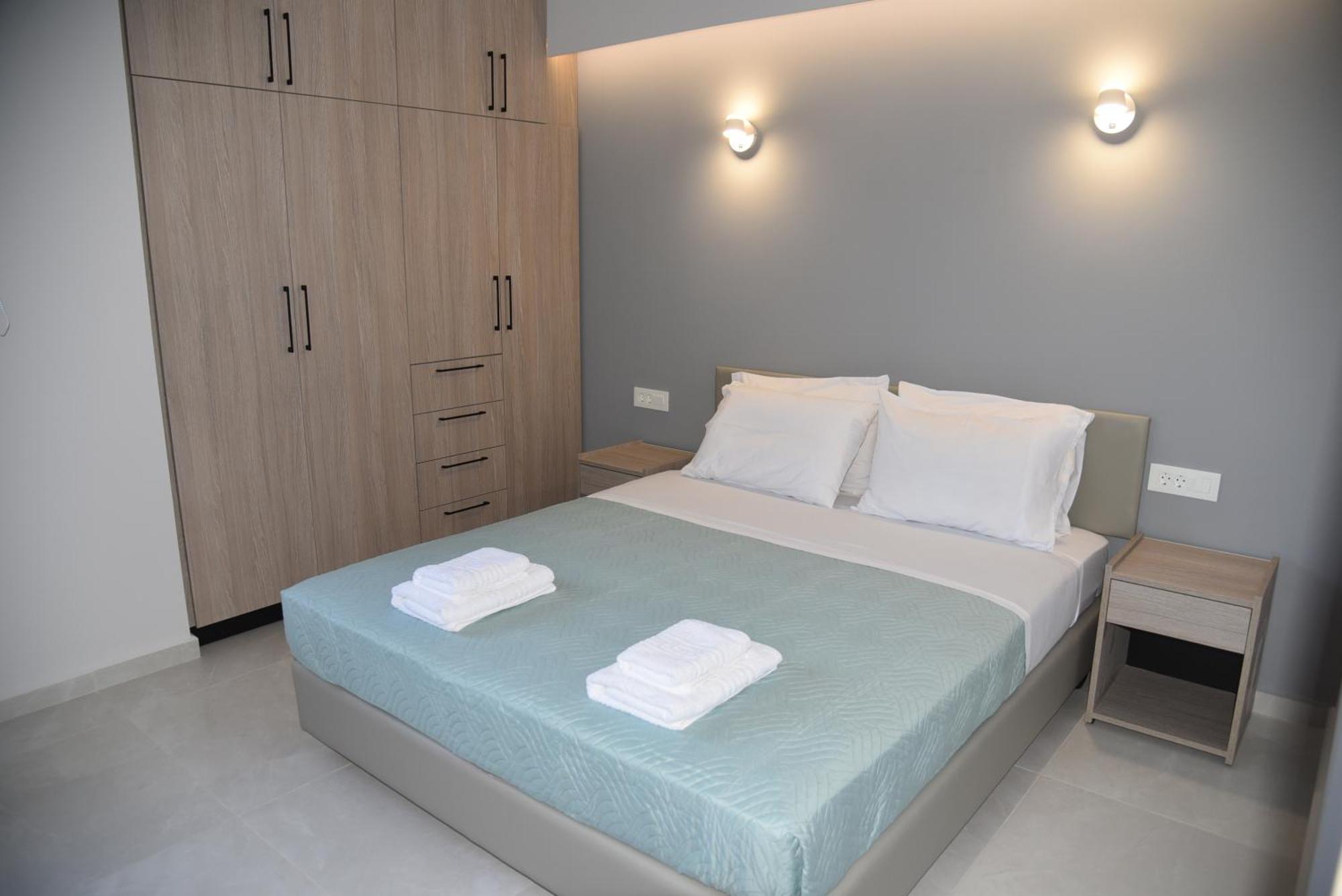 Pirgos Deluxe Apartment - Private Parking Кісамос Екстер'єр фото