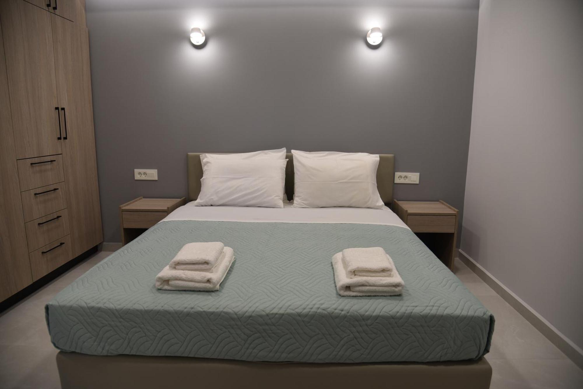 Pirgos Deluxe Apartment - Private Parking Кісамос Екстер'єр фото